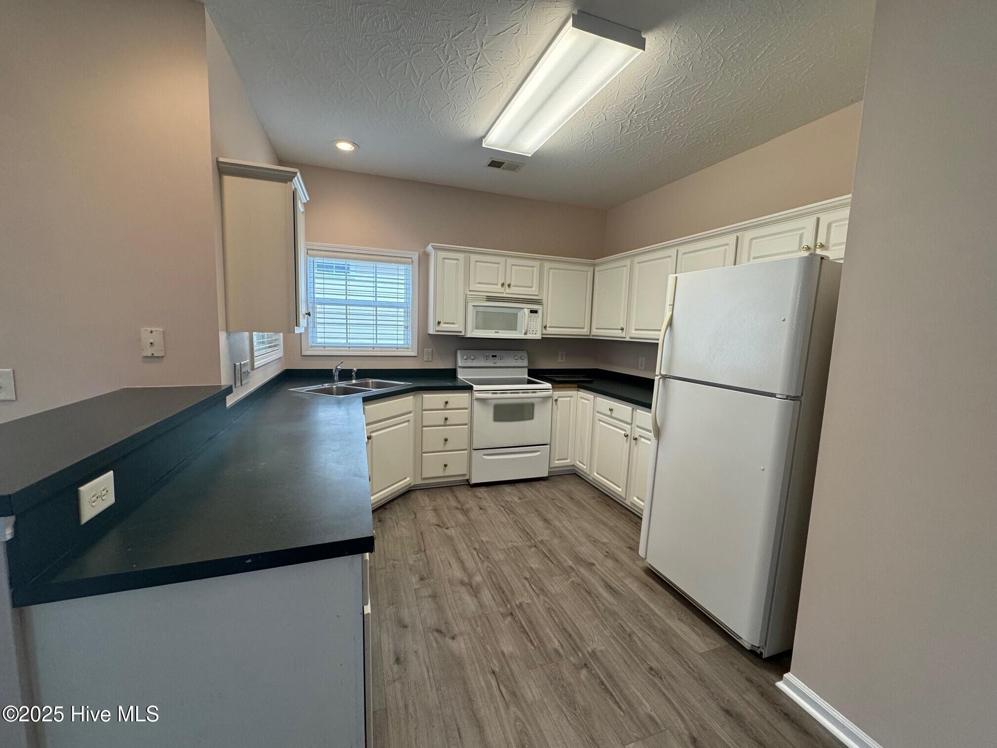 515 Wampee Street Calabash, NC 28467 - Photo 11 of 19 Kitchen