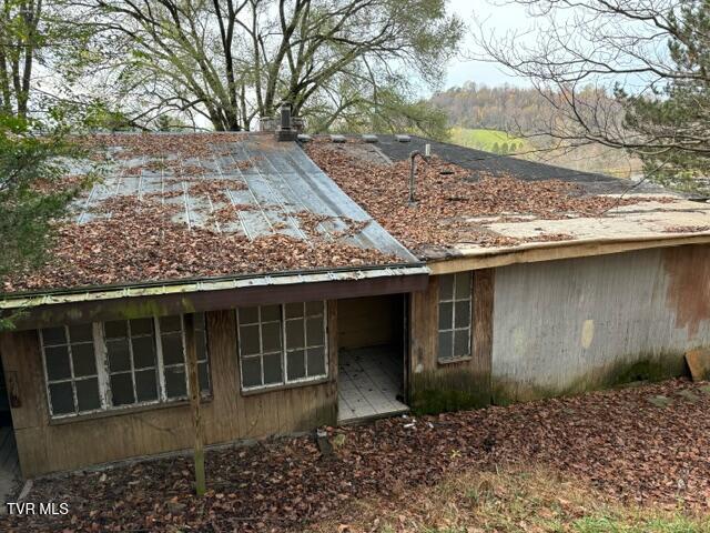 11712 Wallace Pike Bristol, VA 24202 - Photo 3 of 12 wallace pike rear view 11182024