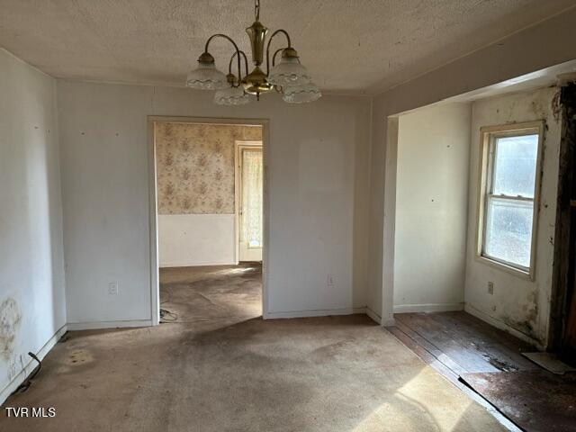 11712 Wallace Pike Bristol, VA 24202 - Photo 7 of 12 wallace pike living room 11182024