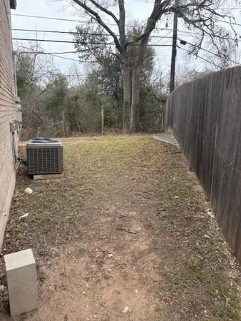 $995 | 5303 St Georges Green, Unit C, Austin, TX 78745