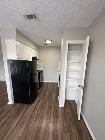 $995 | 5303 St Georges Green, Unit C, Austin, TX 78745