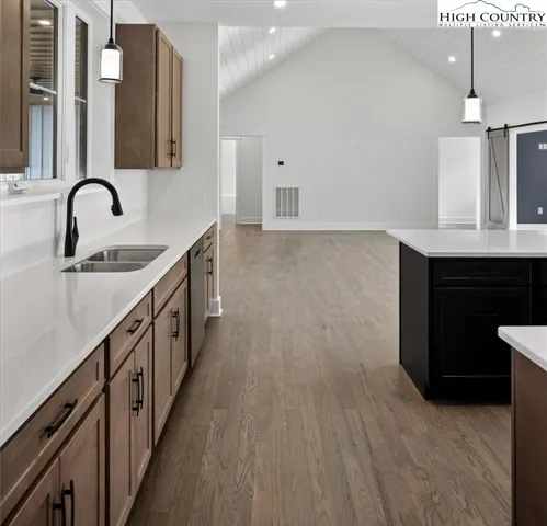 $880,000 | 20 Busic Ridge, Sparta, NC 28675