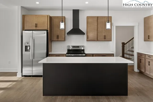 $880,000 | 20 Busic Ridge, Sparta, NC 28675