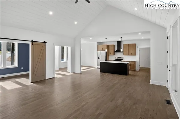 $880,000 | 20 Busic Ridge, Sparta, NC 28675