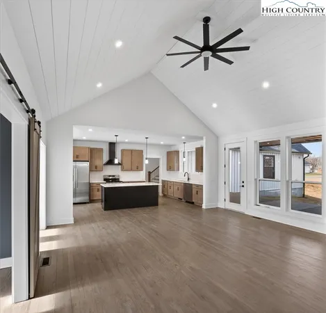 $880,000 | 20 Busic Ridge, Sparta, NC 28675
