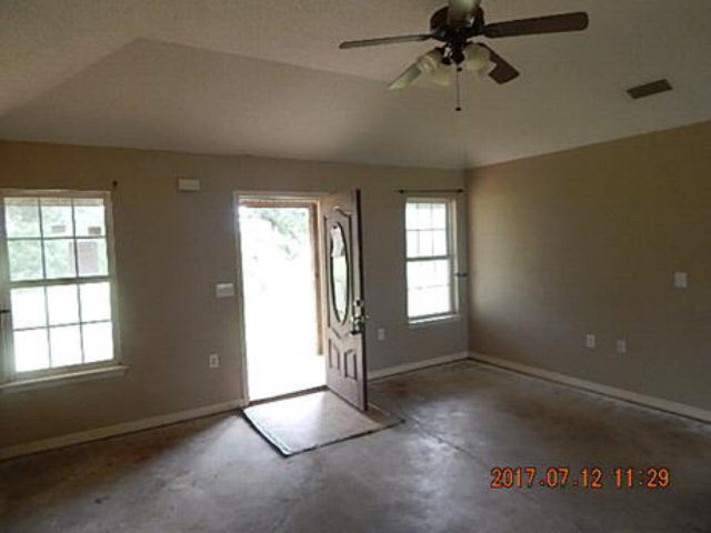 24982 Patterson Road Robertsdale, AL 36567 - Photo 8 of 12 Living Room
