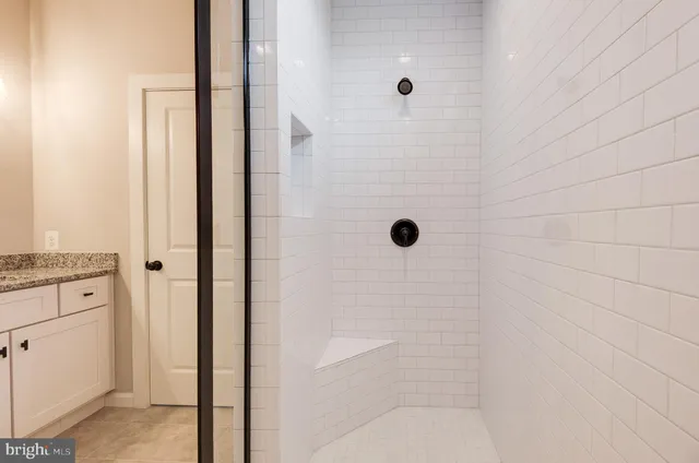 $789,900 | 40 North Berlin Pike, Lovettsville, VA 20180