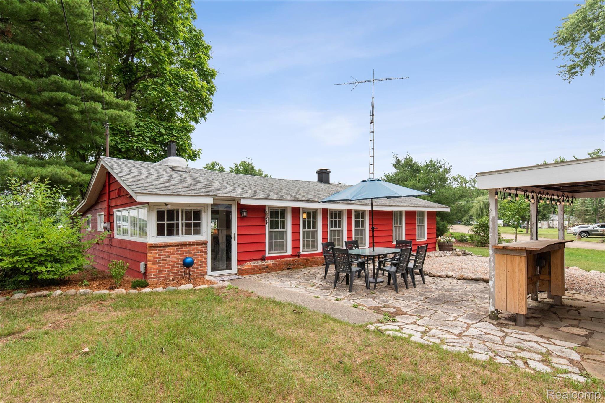 820 Carpenter Road Brooklyn, MI 49230 - Photo 8 of 54 Gallery Image 8