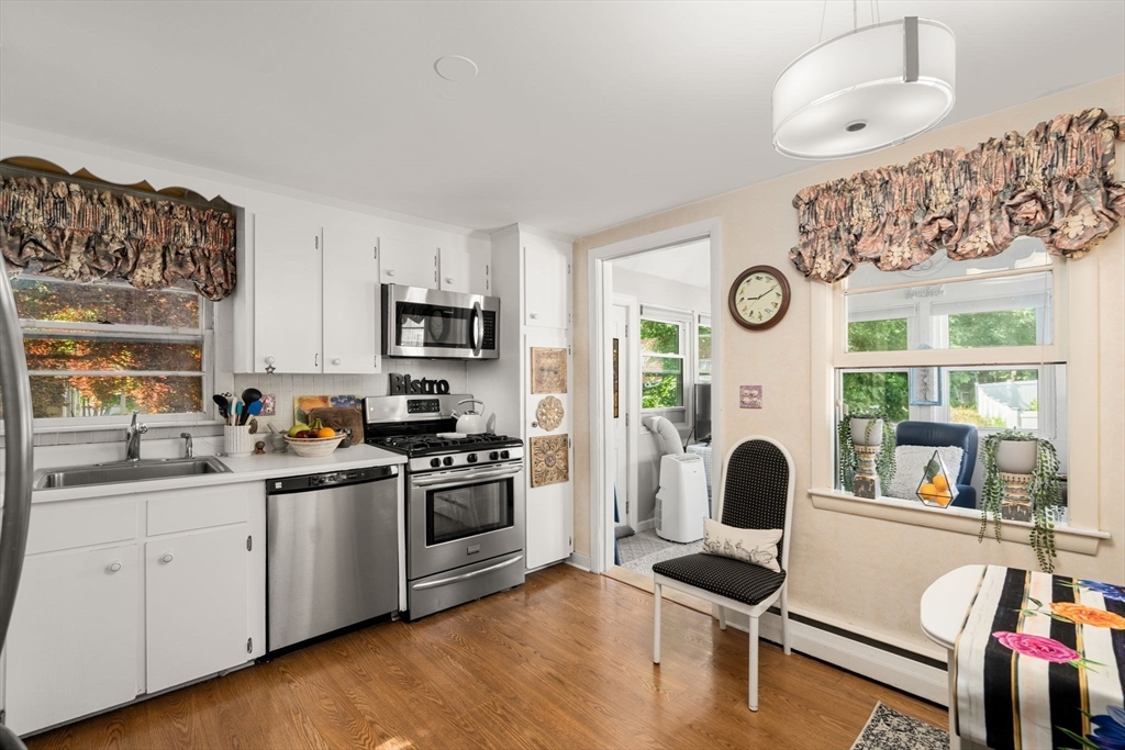 11 Country Road Brookline, MA 02467 - Photo 7 of 23