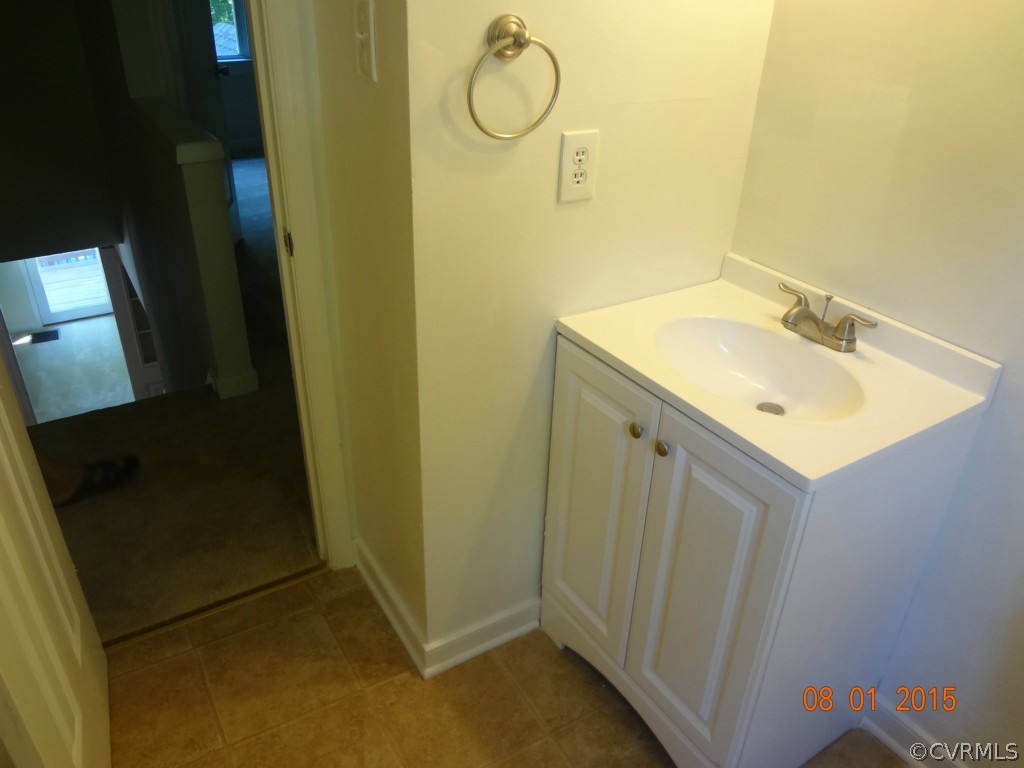 1405 Lockett Ridge Road Midlothian, VA 23114 - Photo 14 of 22 Hallbath vanity