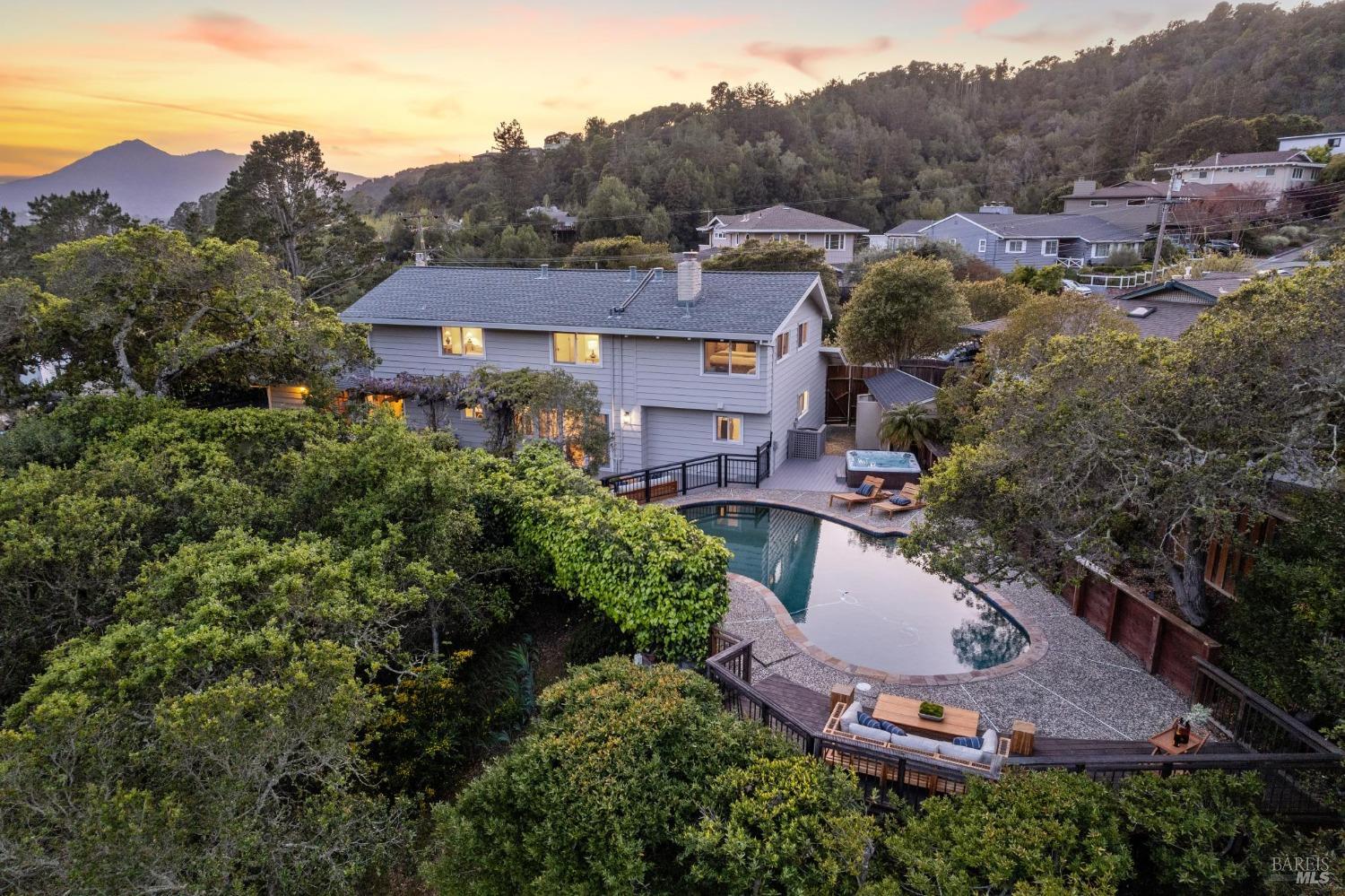 98 Convent Court San Rafael, CA 94901 - Photo 1 of 1 Gallery Image 1