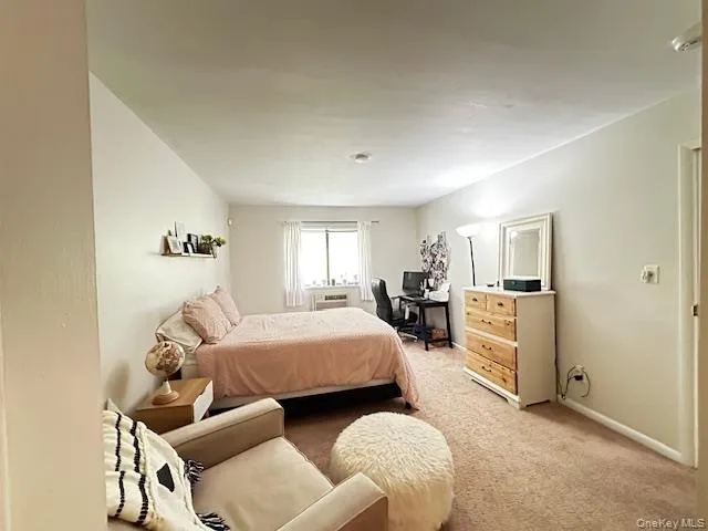 $220,000 | 302 Concord Lane, Middletown, NY 10940