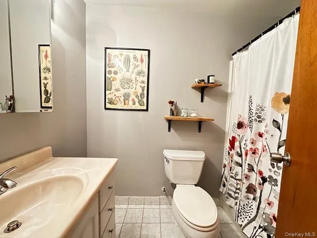 $220,000 | 302 Concord Lane, Middletown, NY 10940