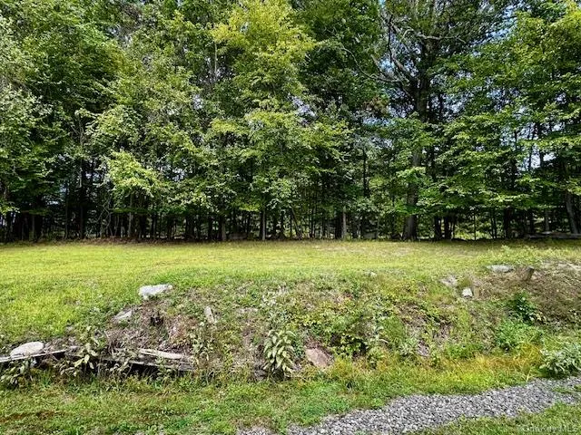 $220,000 | 302 Concord Lane, Middletown, NY 10940