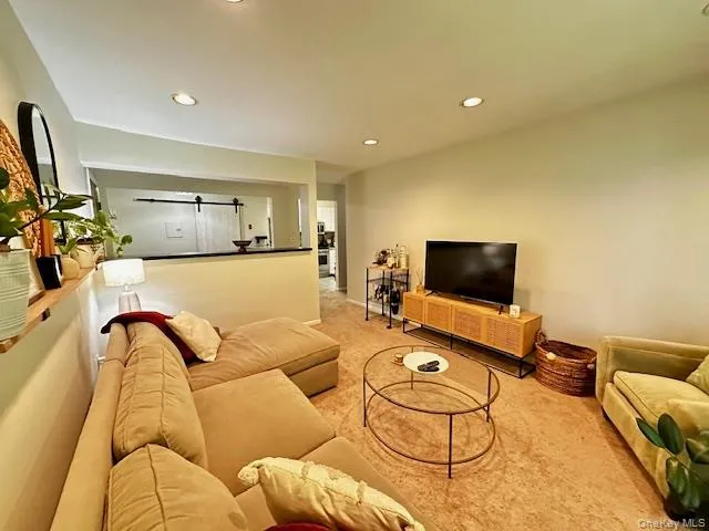 $220,000 | 302 Concord Lane, Middletown, NY 10940