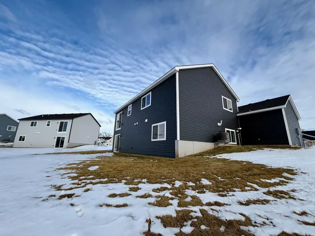 $364,900 | 6711 Granby Street, North Branch, MN 55056