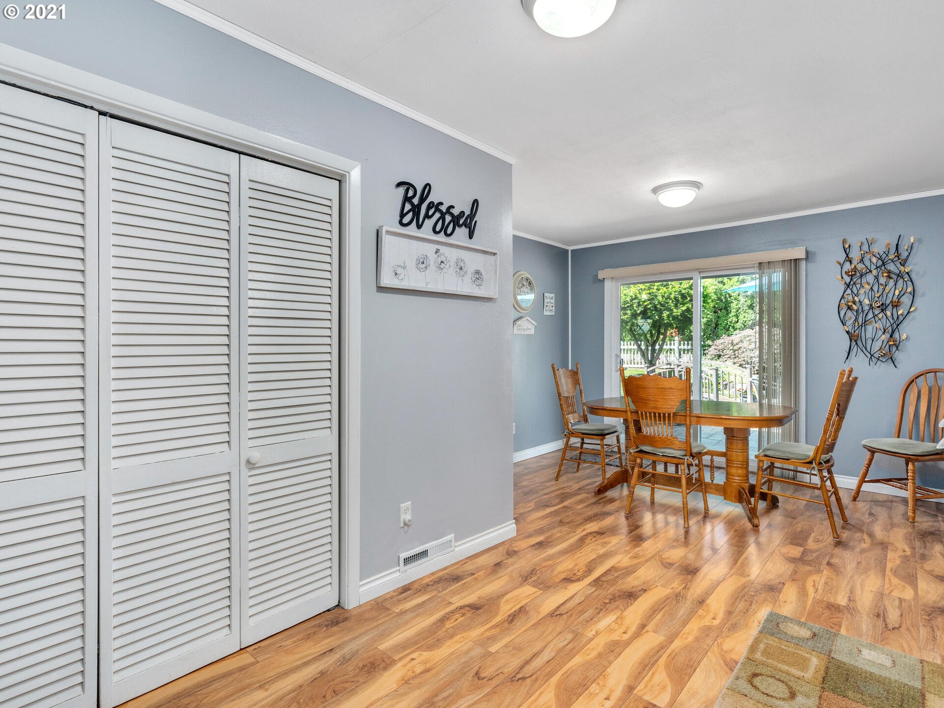 5616 Southwest Childs Road Lake Oswego, OR 97035 - Photo 14 of 22 Gallery Image 14