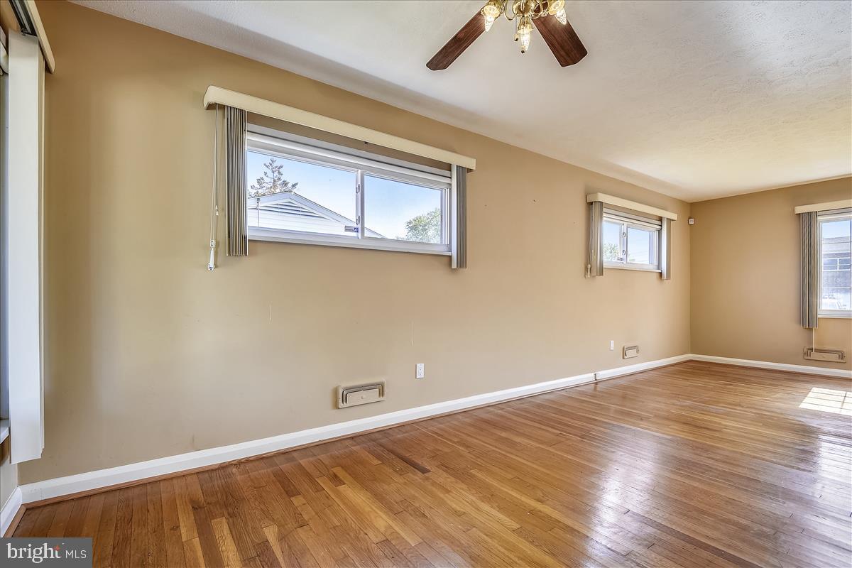 904 Bardswell Road Baltimore, MD 21228 - Photo 22 of 44