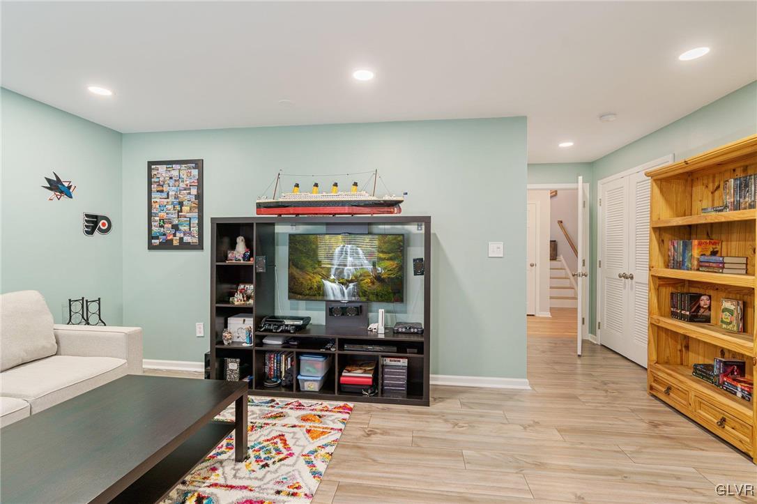 2232 Rising Hill Road Whitehall, PA 18052 - Photo 23 of 26 Gallery Image 23