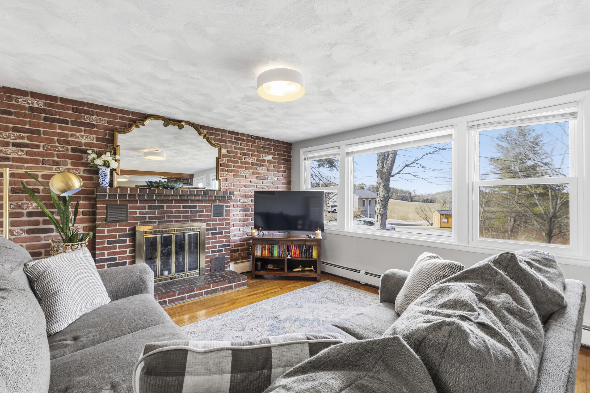 26 Sebago Lake Road Gorham, ME 04038 - Photo 2 of 31 26 sebago lake rd gorham me 04038 usa-00