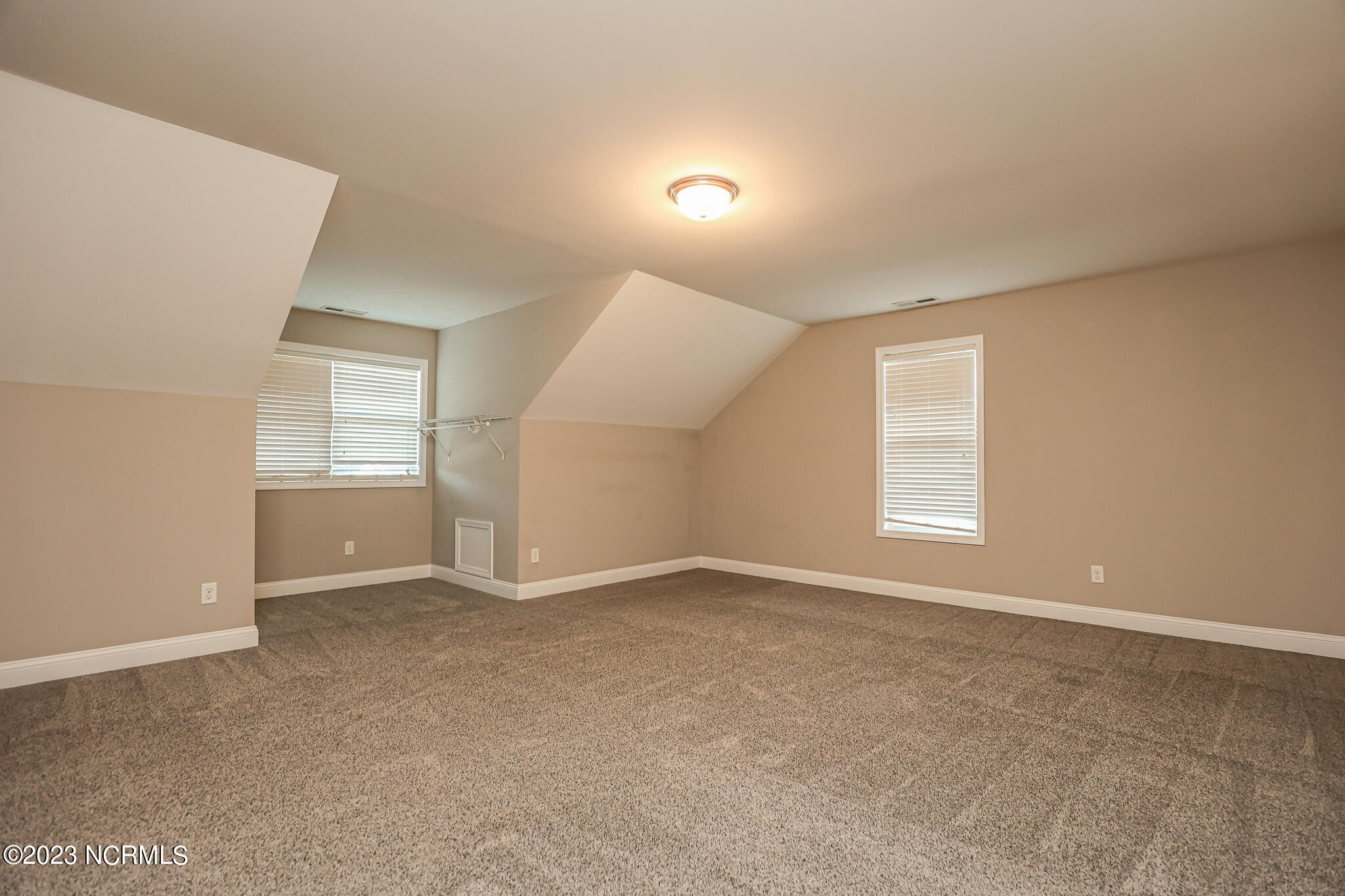 404 Peppermint Drive Hubert, NC 28539 - Photo 20 of 41 404 Peppermint-23