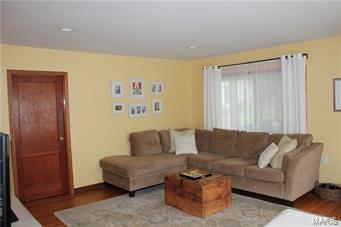 7729 Rannells Avenue St. Louis, MO 63143 - Photo 13 of 17 Gallery Image 13