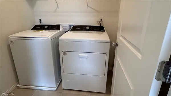 $2,550 | 10199 Glowing Amber Street, Las Vegas, NV 89141