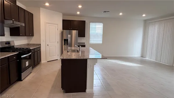 $2,550 | 10199 Glowing Amber Street, Las Vegas, NV 89141