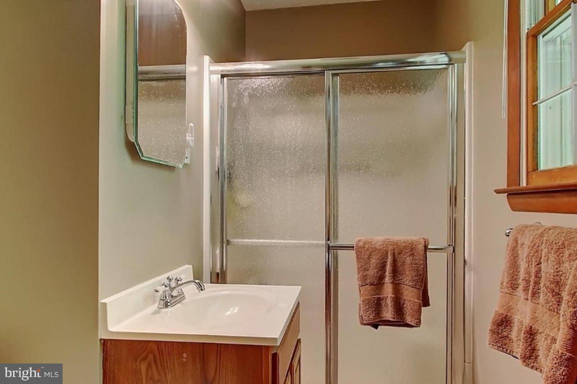 19039 Ridge Meadow Road Stewartstown, PA 17363 - Photo 13 of 28 Gallery Image 13