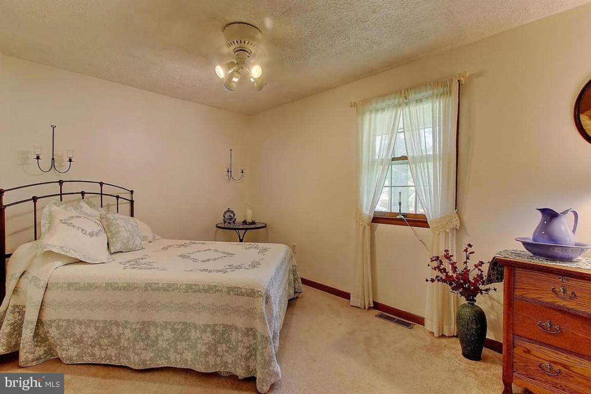 19039 Ridge Meadow Road Stewartstown, PA 17363 - Photo 14 of 28 Gallery Image 14