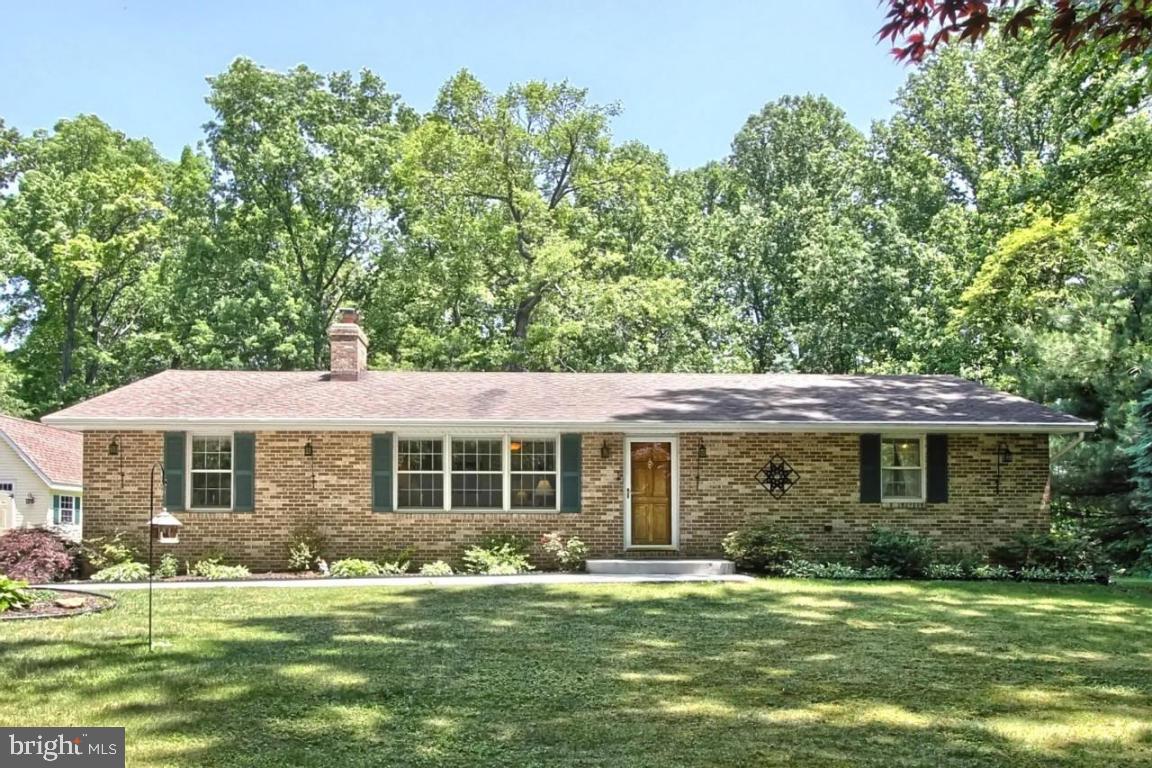 19039 Ridge Meadow Road Stewartstown, PA 17363 - Photo 2 of 28 Gallery Image 2