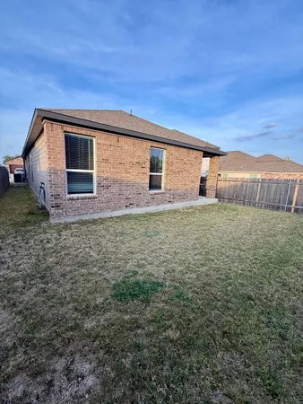 $2,199 | 7203 Summer Tanager Drive, Unit 77, Austin, TX 78744