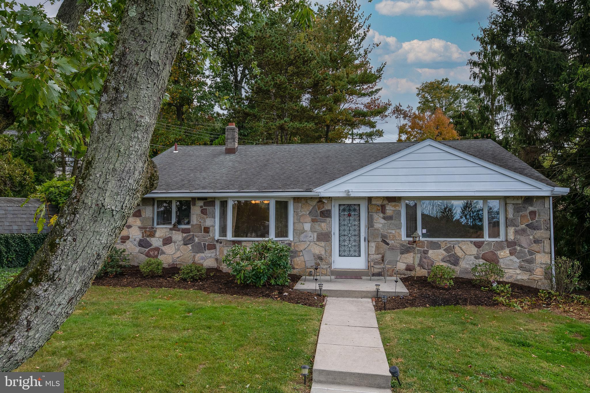 2000 Lance Road Reading, PA 19604 - Photo 3 of 42