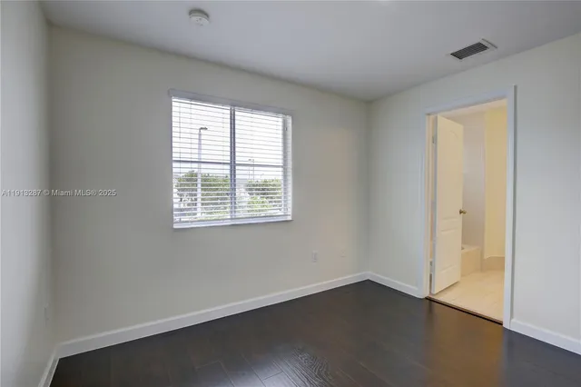 $2,650 | 7341 Northwest 174th Terrace, Unit 107, Hialeah, FL 33015