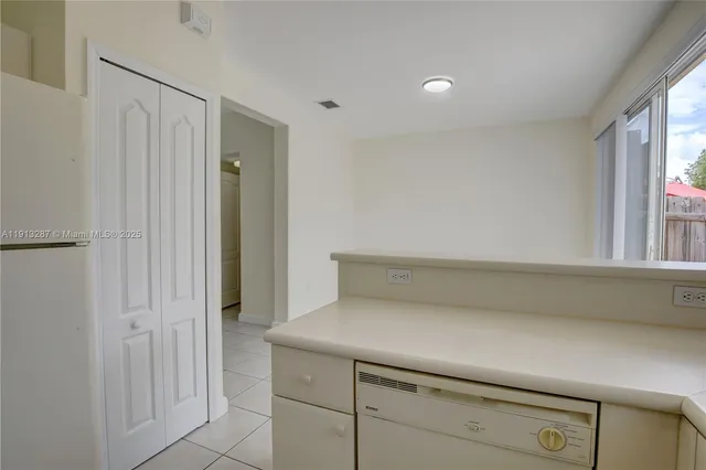 $2,650 | 7341 Northwest 174th Terrace, Unit 107, Hialeah, FL 33015