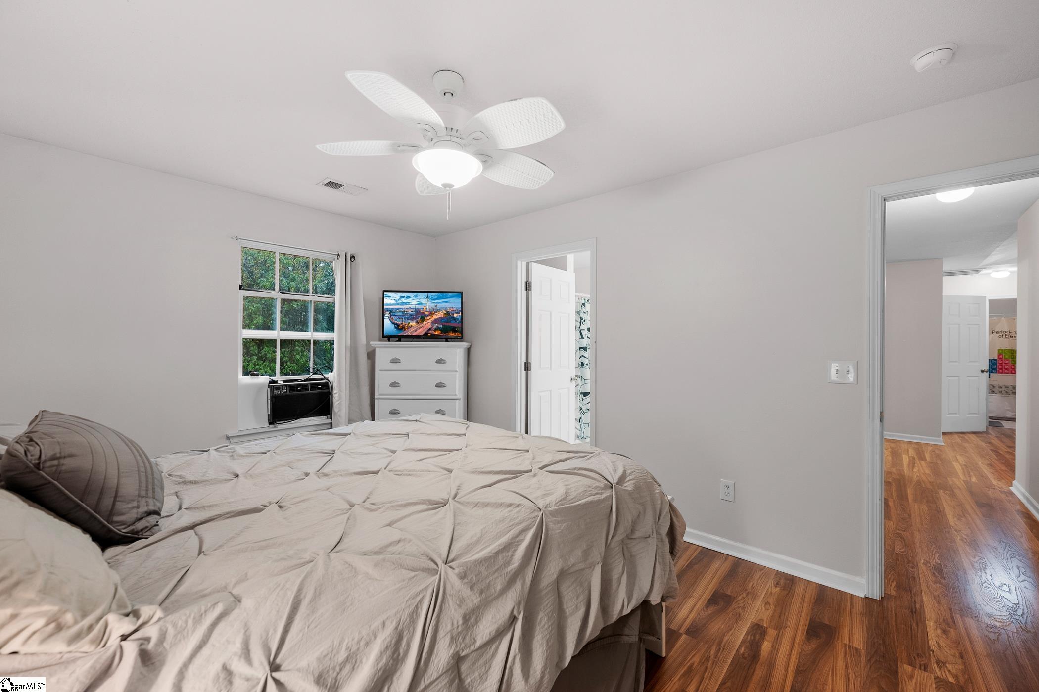 107 Kingscreek Drive Greer, SC 29650 - Photo 14 of 42