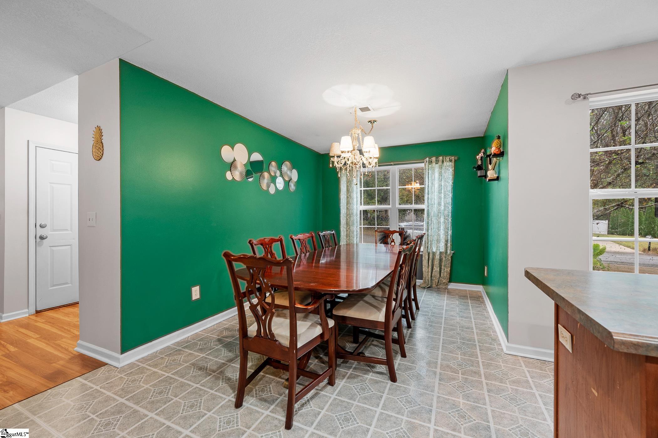 107 Kingscreek Drive Greer, SC 29650 - Photo 3 of 42