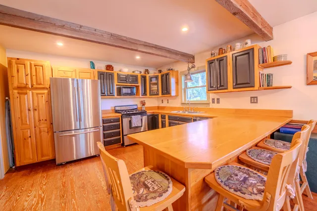 $739,900 | 30 Tuxette Road, Thornton, NH 03285