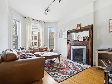 $2,349,000 | 863 West Newport Avenue, Chicago, IL 60657