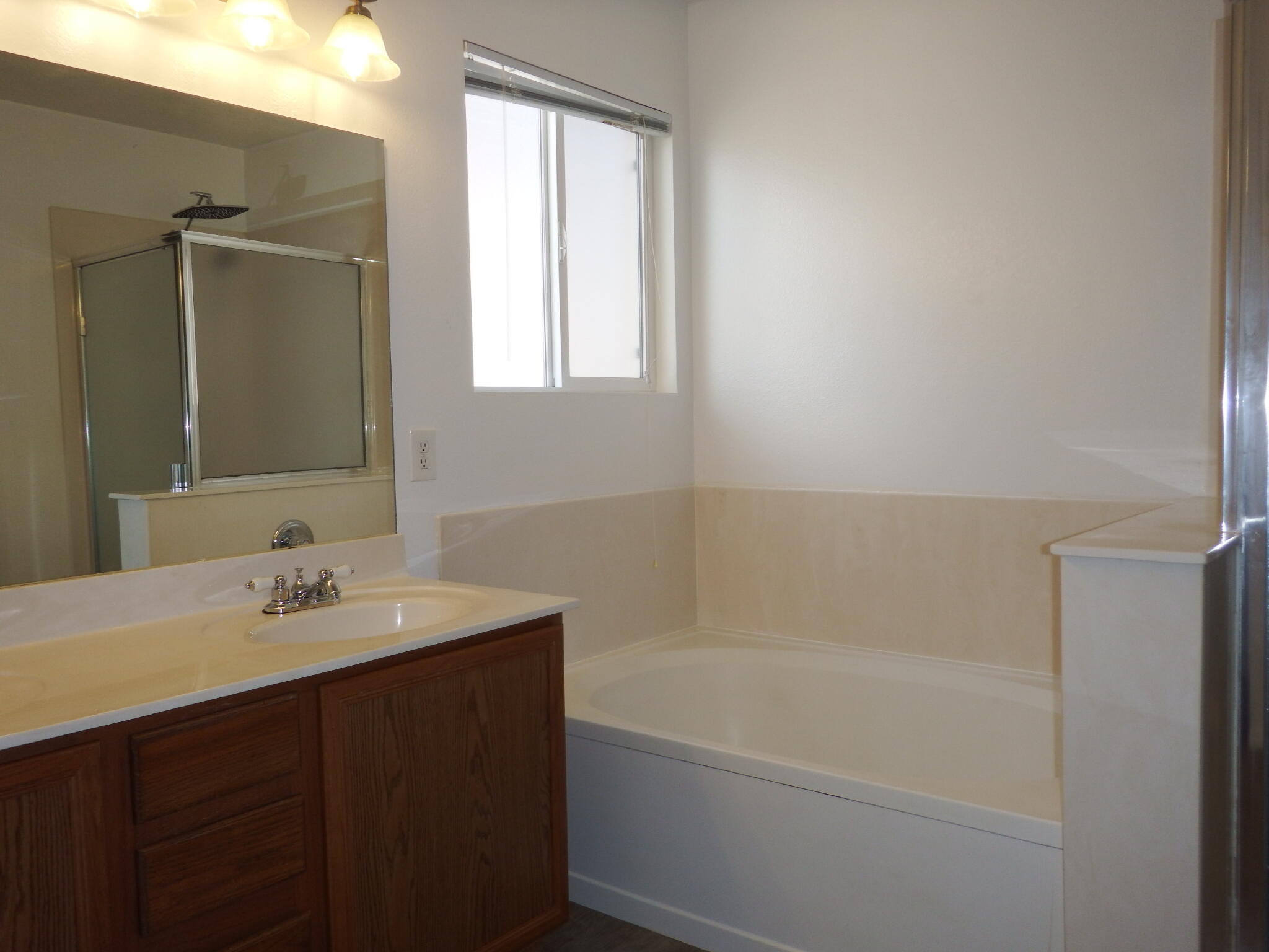 5317 Buckeye Court Northeast Rio Rancho, NM 87144 - Photo 8 of 19 Gallery Image 8