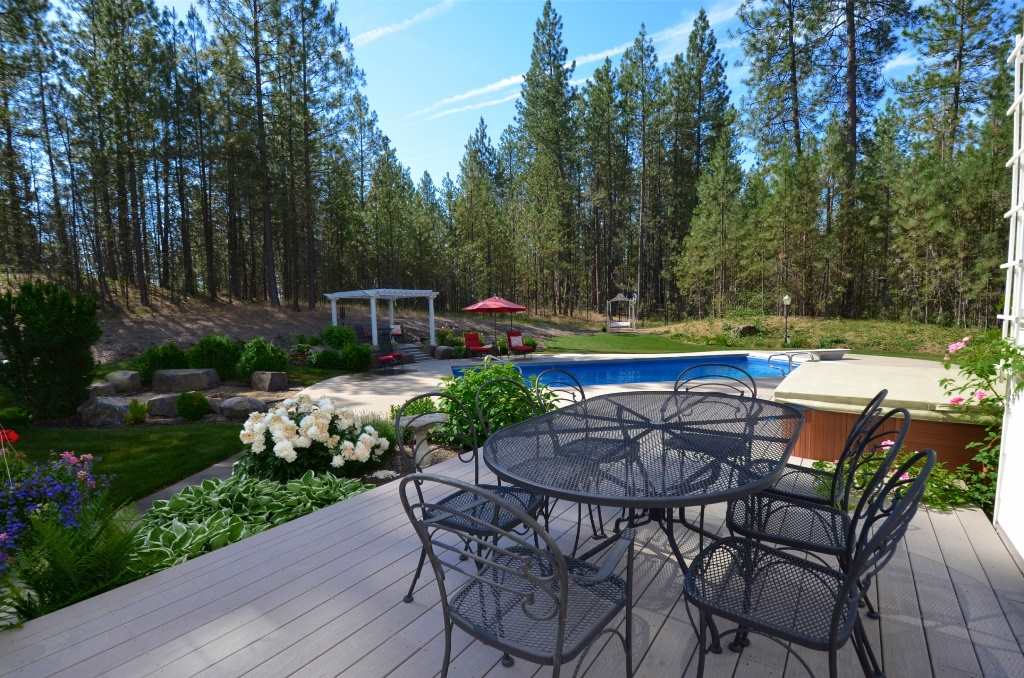 15310 North Howe Road Mead, WA 99021 - Photo 5 of 20