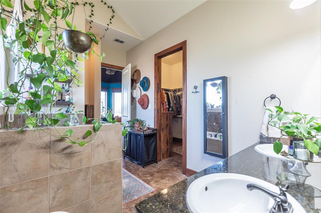 7642 Spinks Road Abilene, TX 79603 - Photo 21 of 40 Gallery Image 21