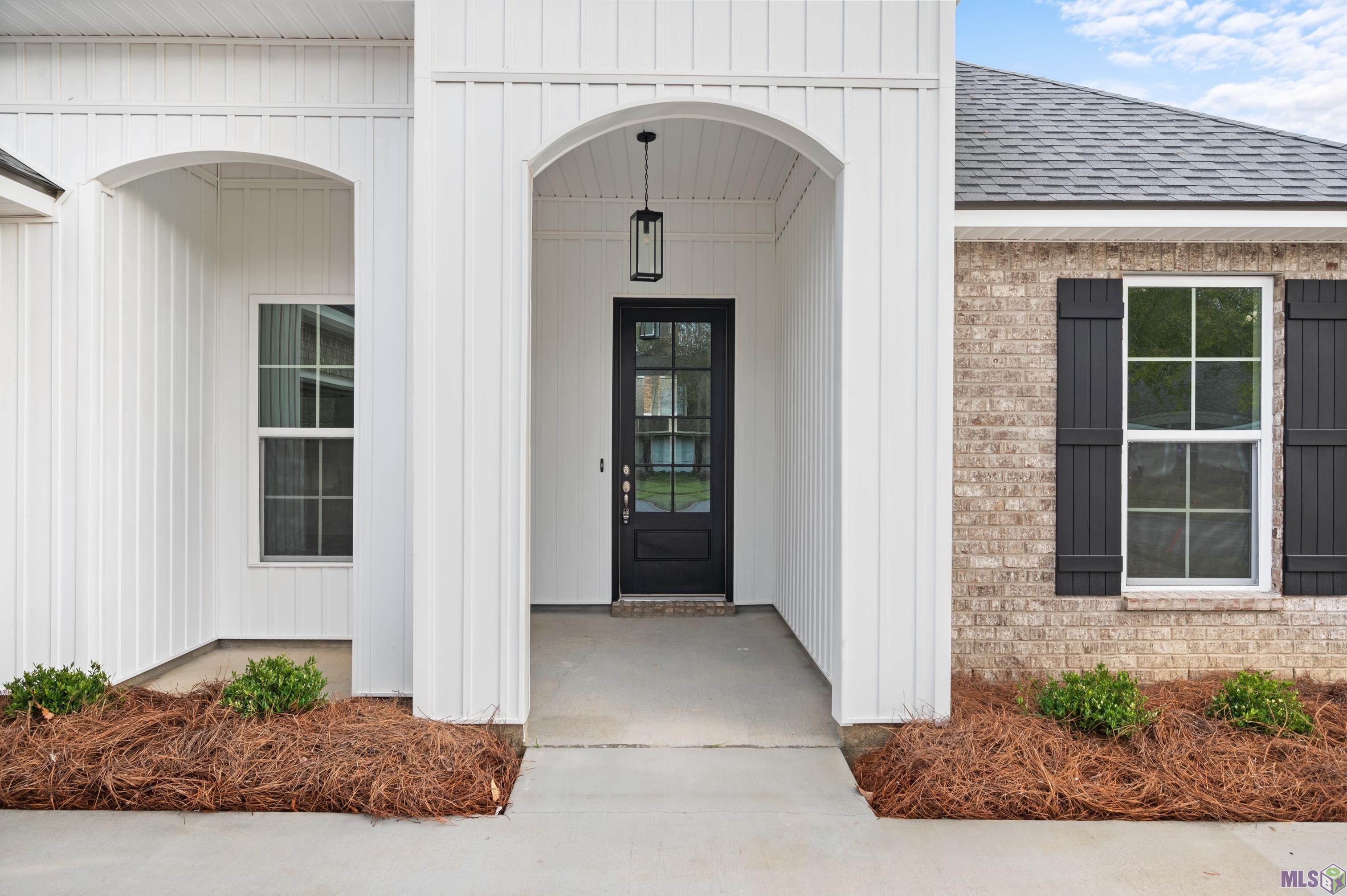 14071 Woodland Ridge Avenue Baton Rouge, LA 70816 - Photo 2 of 10