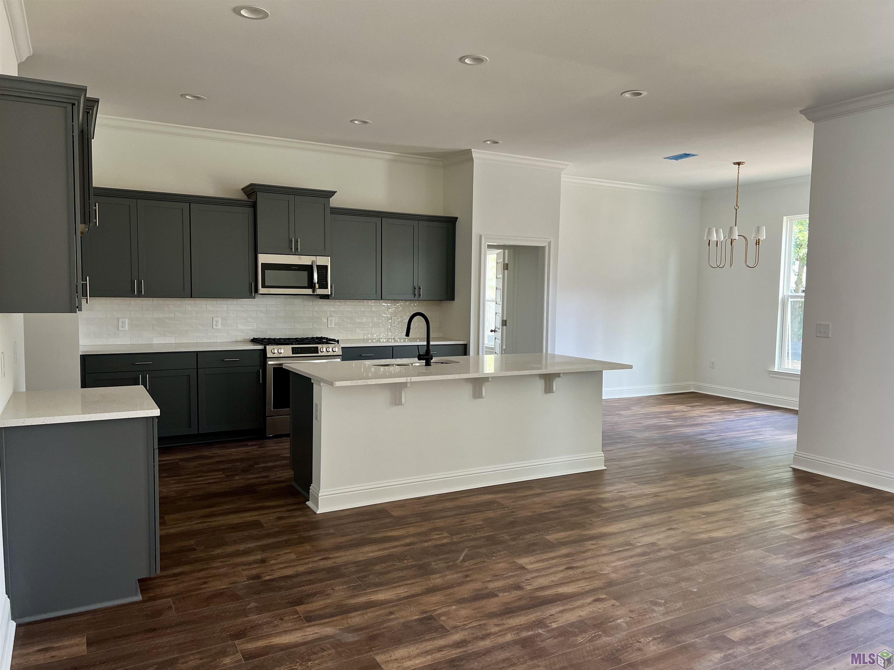 14071 Woodland Ridge Avenue Baton Rouge, LA 70816 - Photo 3 of 10