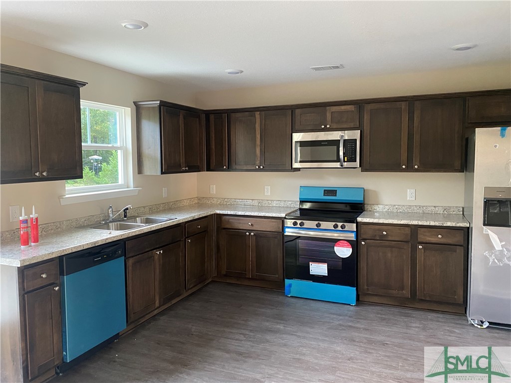 115 Rebel Estates Drive Springfield, GA 31329 - Photo 6 of 21 Gallery Image 6