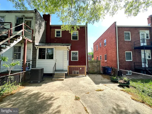 $2,950 | 5122 H Street Southeast, Washington, DC 20019