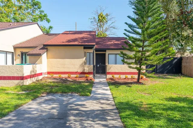 $261,990 | 706 Golden Sunshine Circle, Orlando, FL 32807