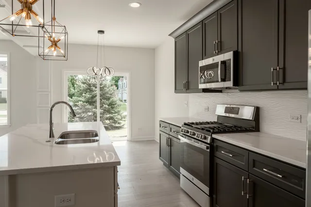 $354,900 | 15 Buckboard Lane, Unit A, Sycamore, IL 60178