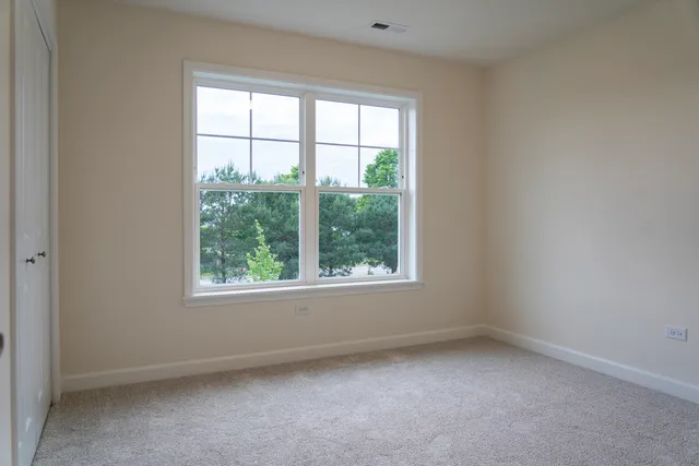 $354,900 | 15 Buckboard Lane, Unit A, Sycamore, IL 60178