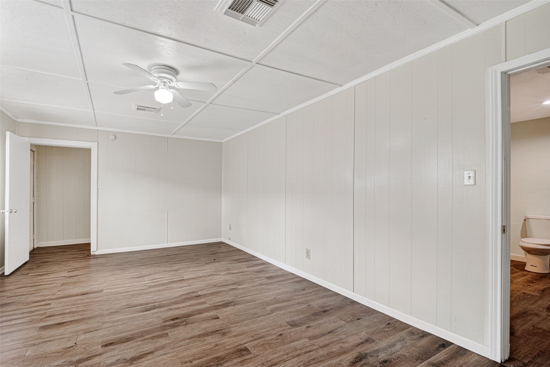 12731 Wanda Way, Unit 685 Rosharon, TX 77583 - Photo 5 of 12 Primary Bedroom